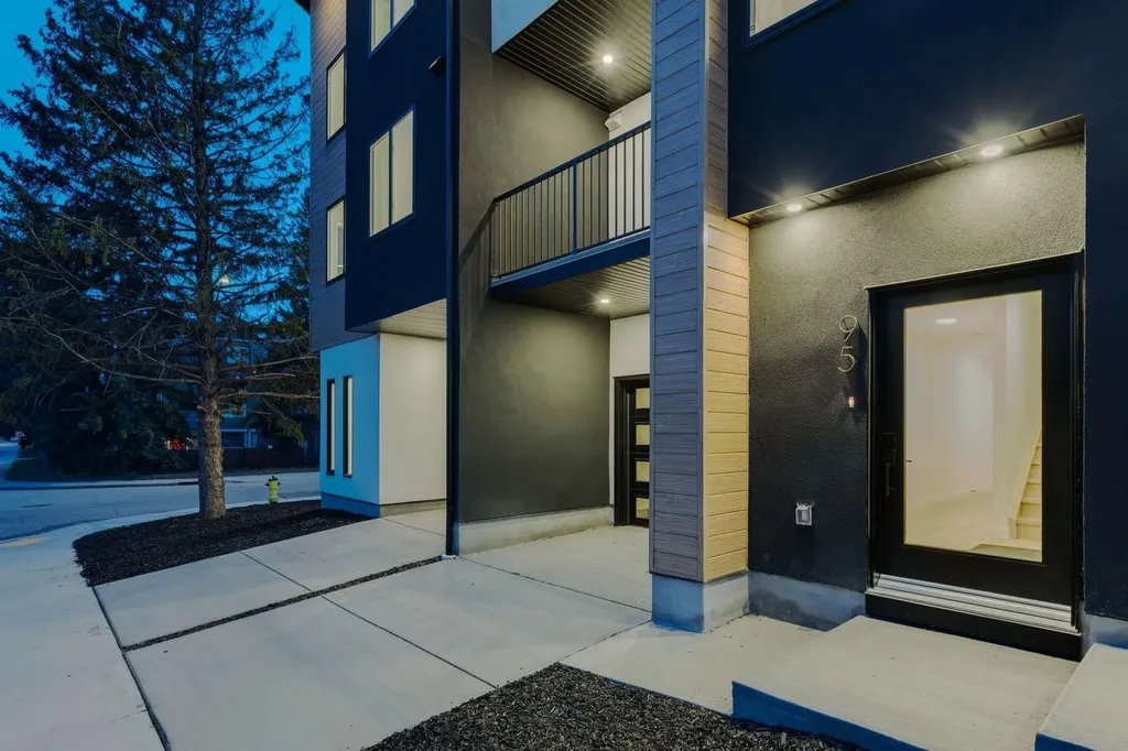 95 23 Street NW Calgary AB T2N 5E2