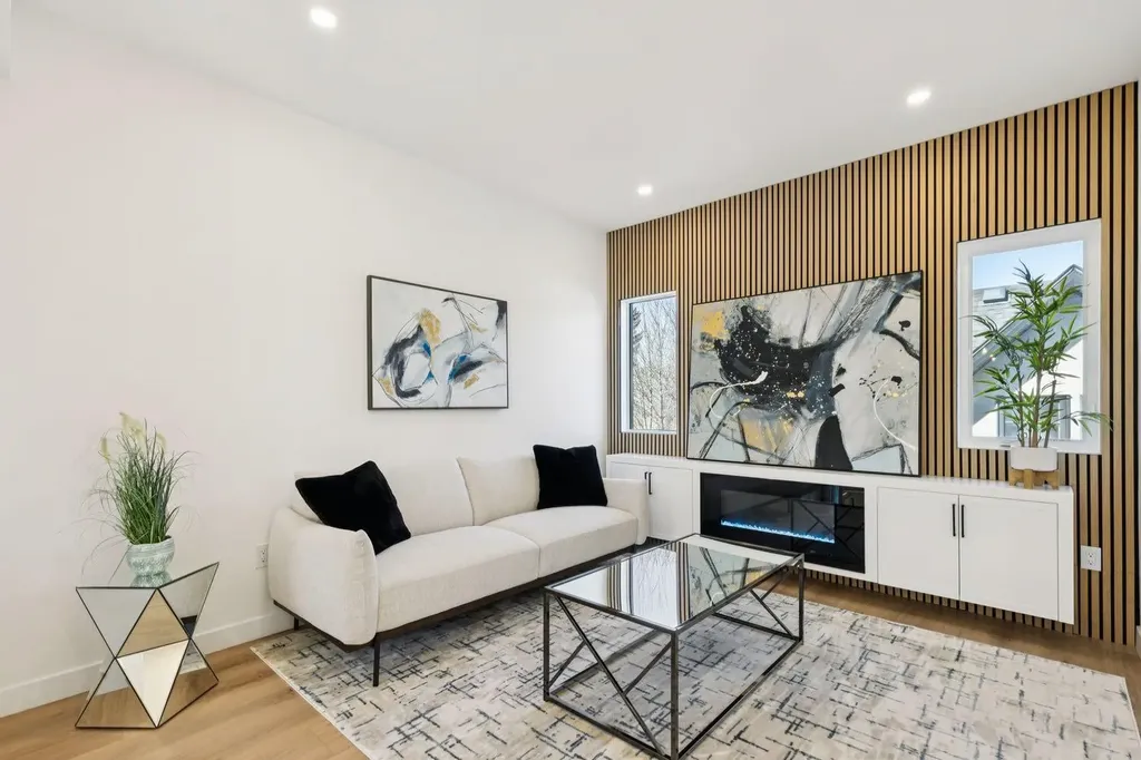 95 23 Street NW Calgary AB T2N 5E2