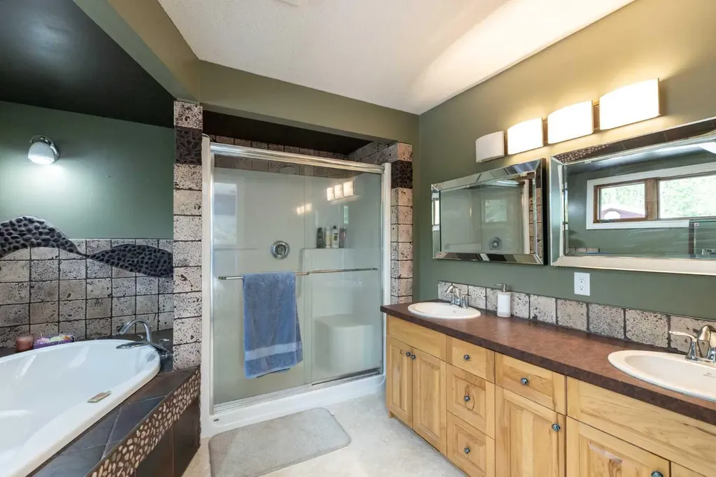 13 Green Valley Lane Rural Clearwater County AB T4T 2A1