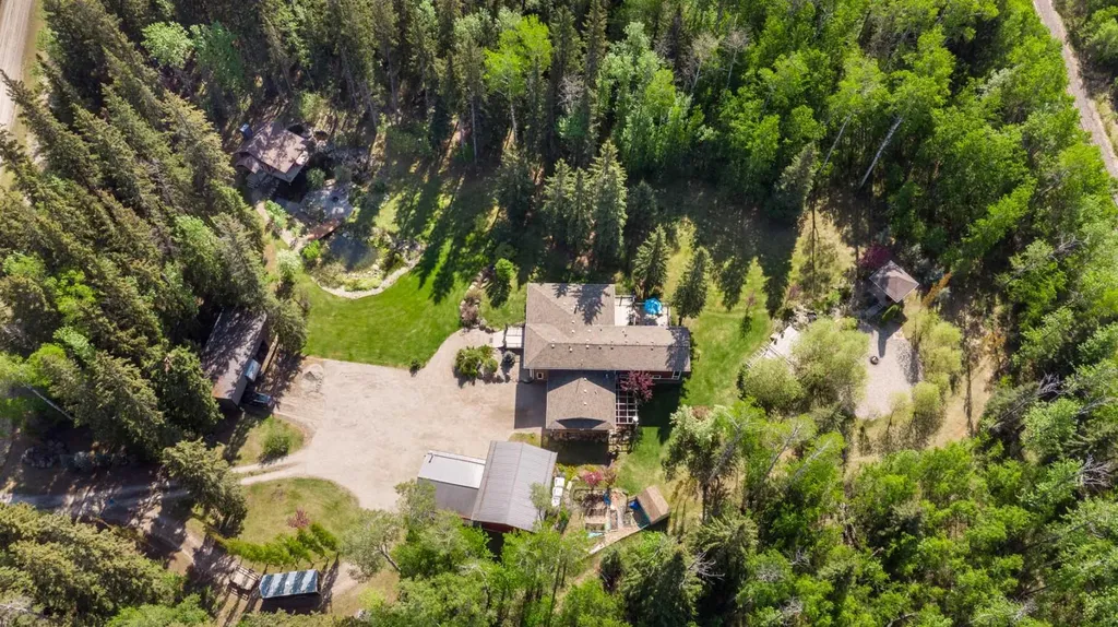 13 Green Valley Lane Rural Clearwater County AB T4T 2A1
