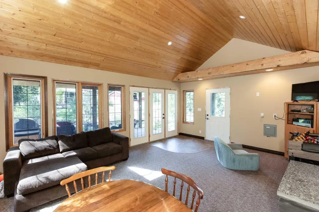 13 Green Valley Lane Rural Clearwater County AB T4T 2A1