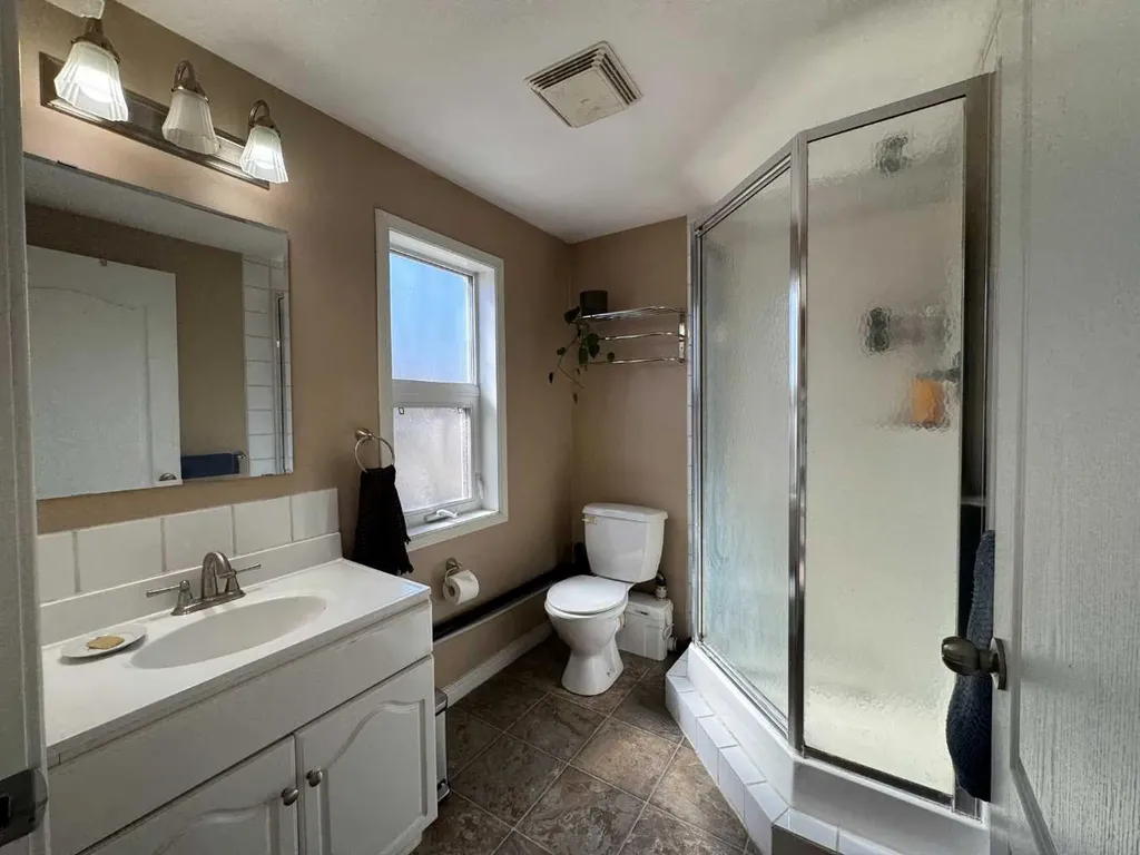 462075 Range Road 33 Winfield AB T0C 2X0