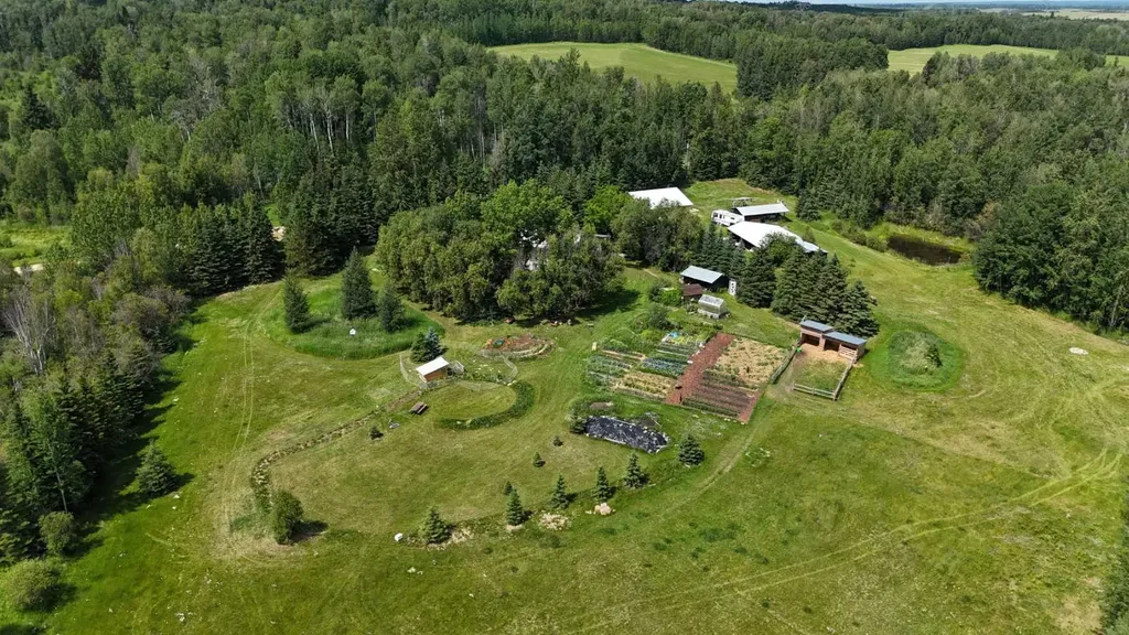 462075 Range Road 33 Winfield AB T0C 2X0