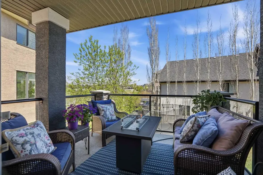 135 Cranleigh View SE Calgary AB T3M 0A2