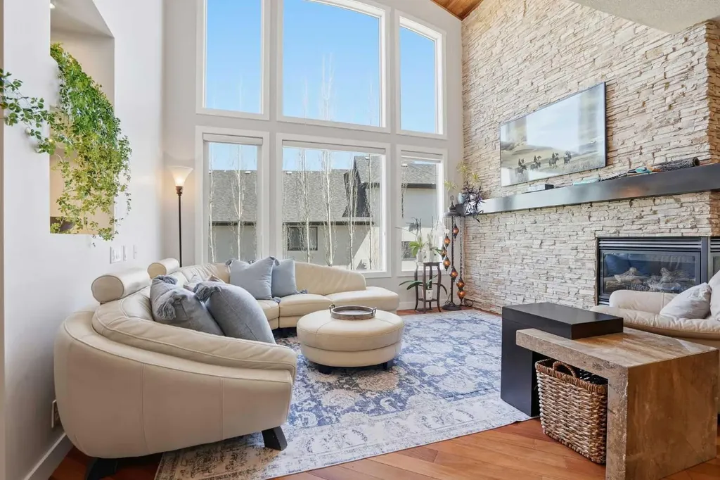 135 Cranleigh View SE Calgary AB T3M 0A2