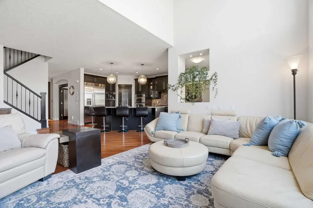 135 Cranleigh View SE Calgary AB T3M 0A2