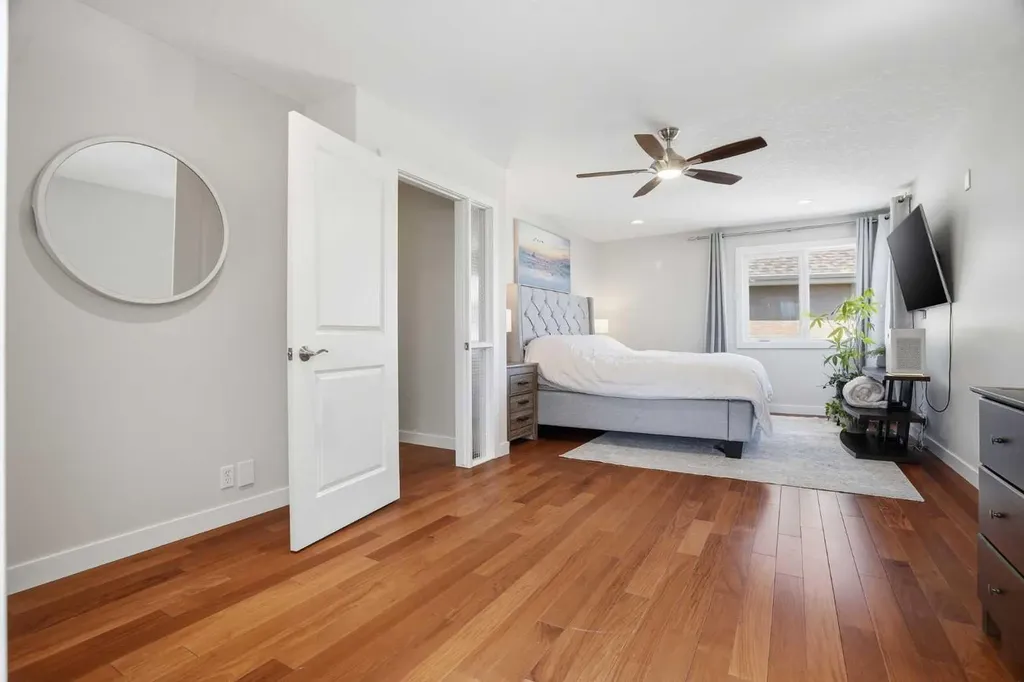 135 Cranleigh View SE Calgary AB T3M 0A2