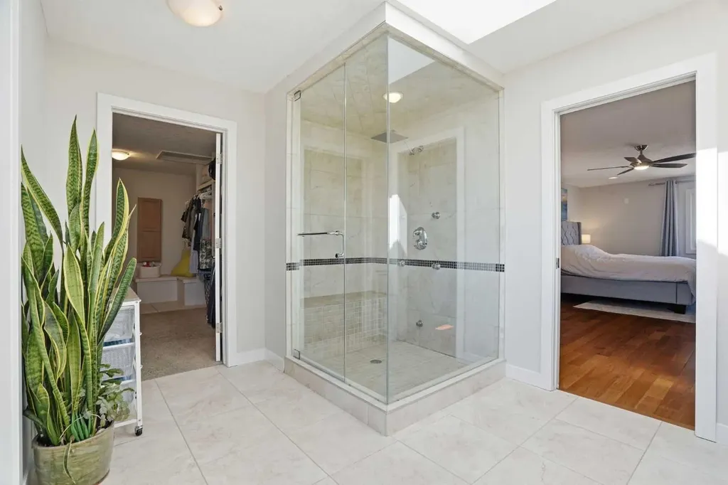 135 Cranleigh View SE Calgary AB T3M 0A2