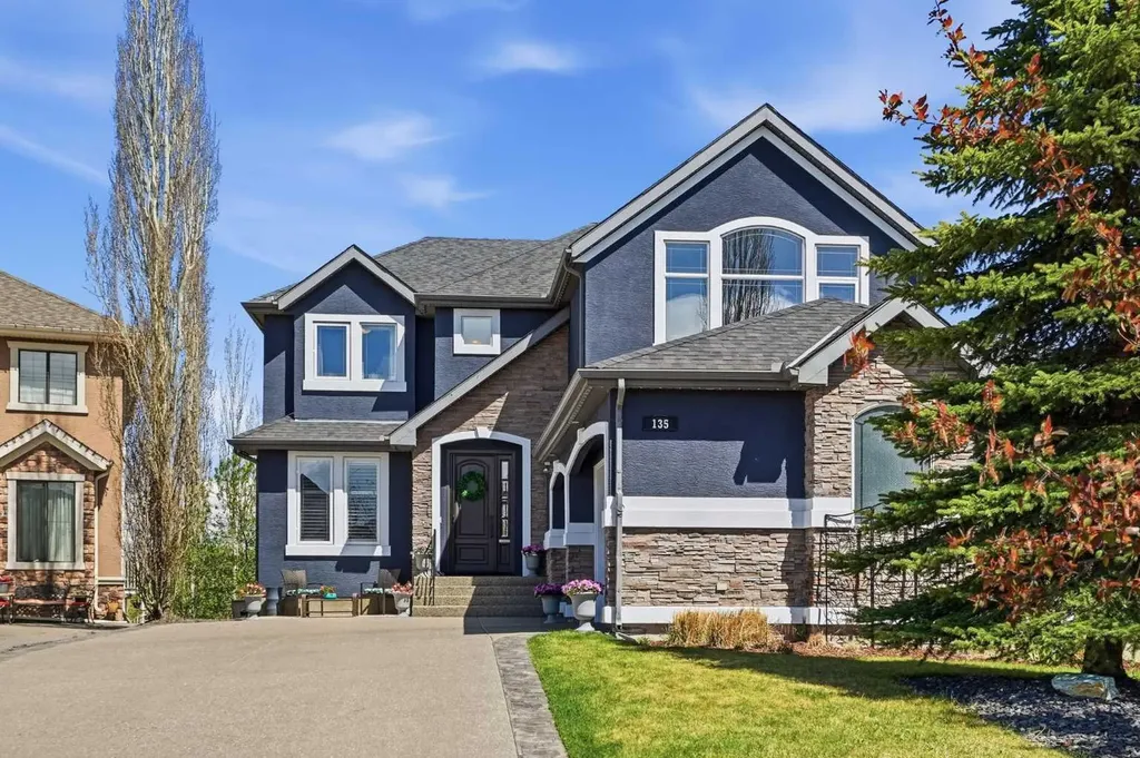 135 Cranleigh View SE Calgary AB T3M 0A2