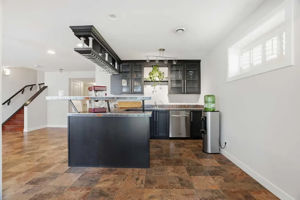 135 Cranleigh View SE Calgary AB T3M 0A2