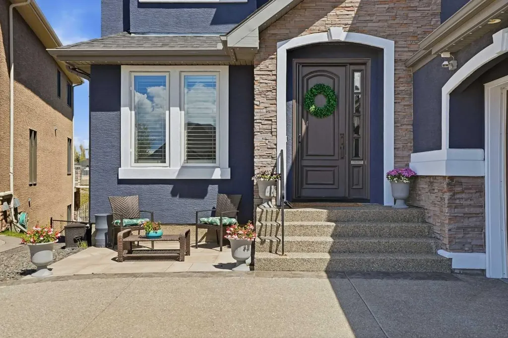 135 Cranleigh View SE Calgary AB T3M 0A2