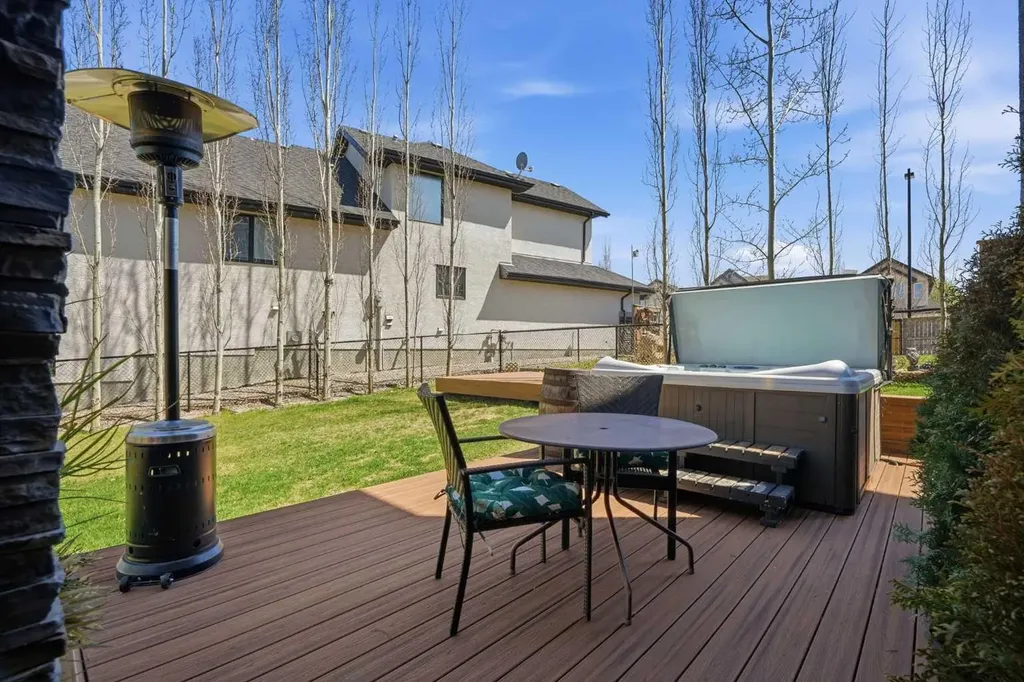 135 Cranleigh View SE Calgary AB T3M 0A2