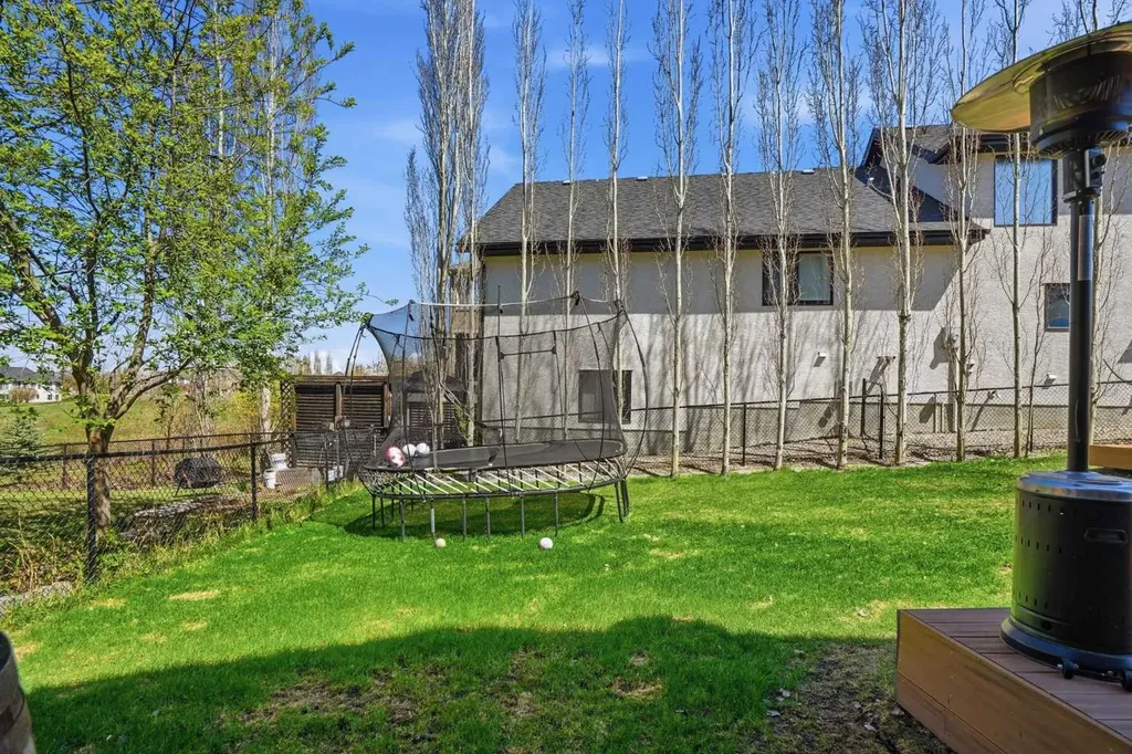 135 Cranleigh View SE Calgary AB T3M 0A2