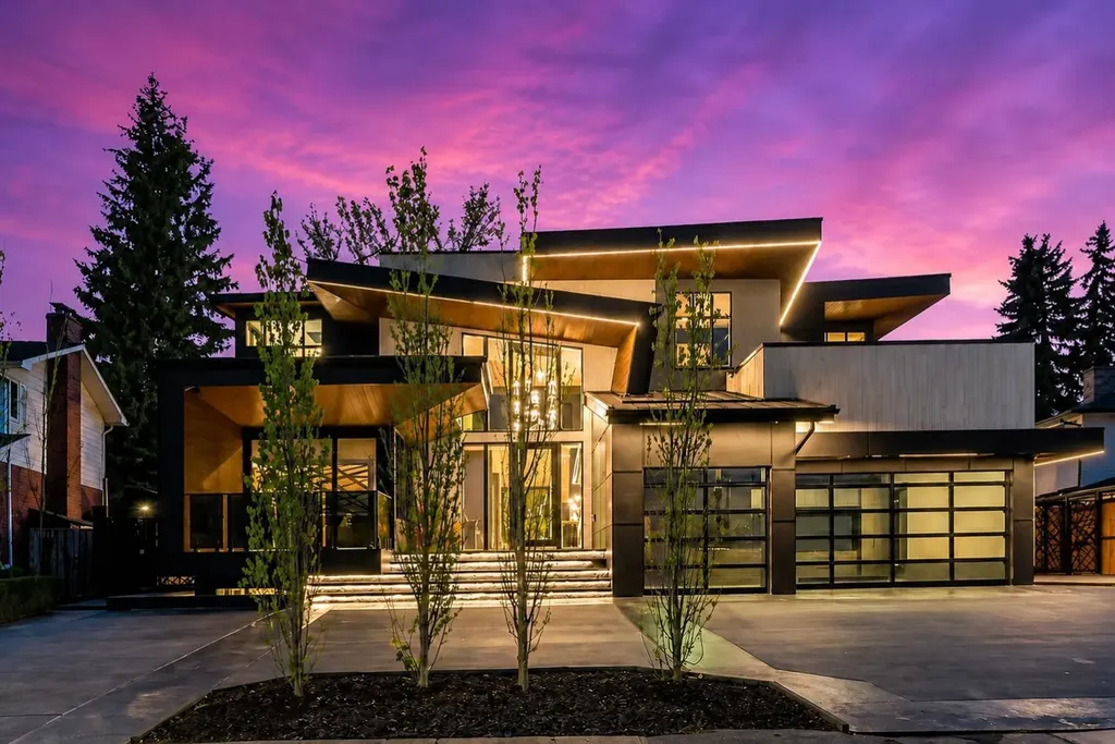 1016 Beverley Boulevard SW Calgary AB T2V 2C5