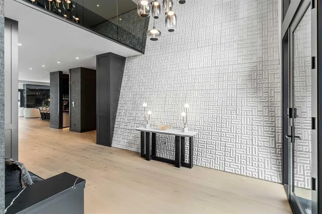 1016 Beverley Boulevard SW Calgary AB T2V 2C5