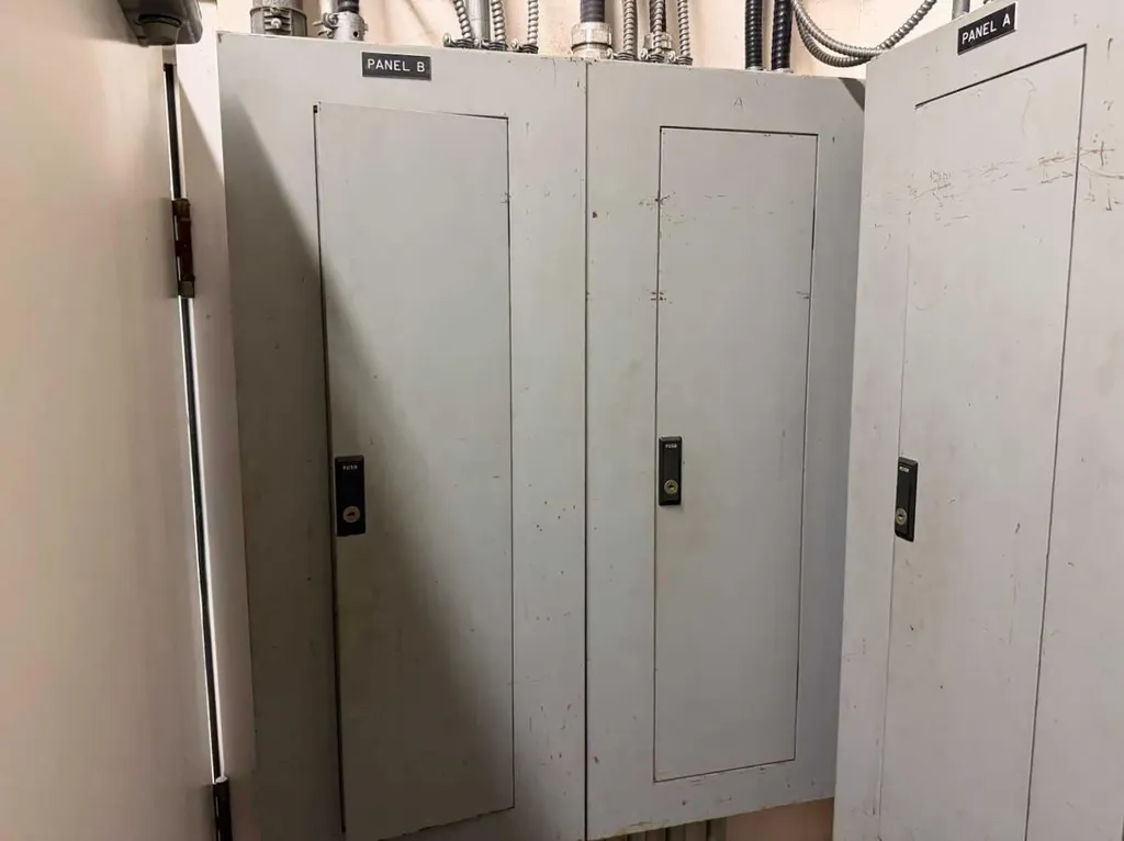 10508 100 Avenue Grande Prairie AB T8V 0V9