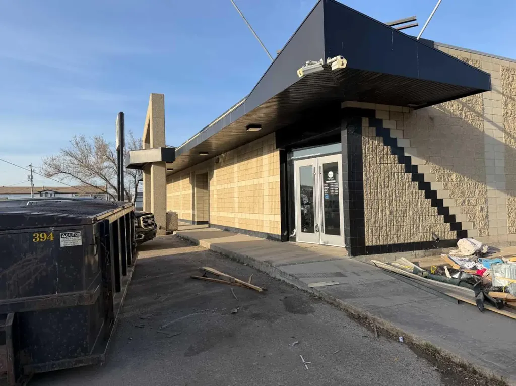 10508 100 Avenue Grande Prairie AB T8V 0V9
