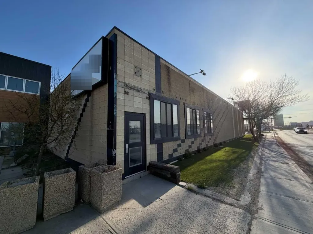 10508 100 Avenue Grande Prairie AB T8V 0V9