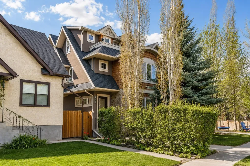 729 4 Street NW Calgary AB T2N 1P3