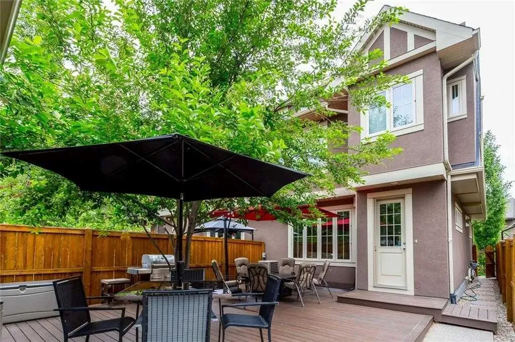 729 4 Street NW Calgary AB T2N 1P3