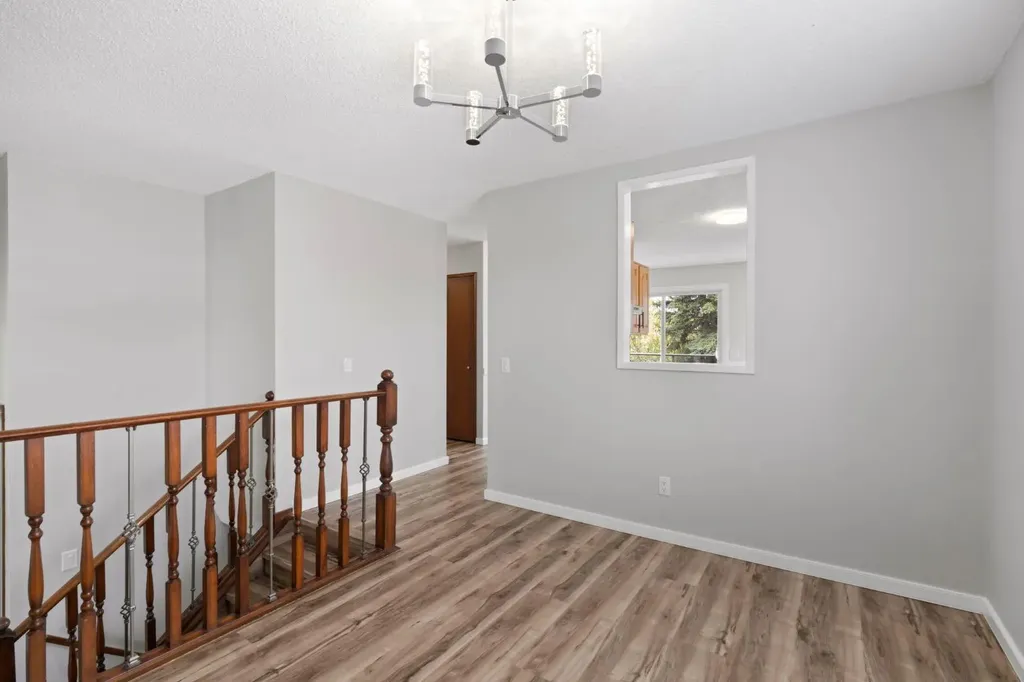 92 Glenhill Drive Cochrane AB T4C 1H1