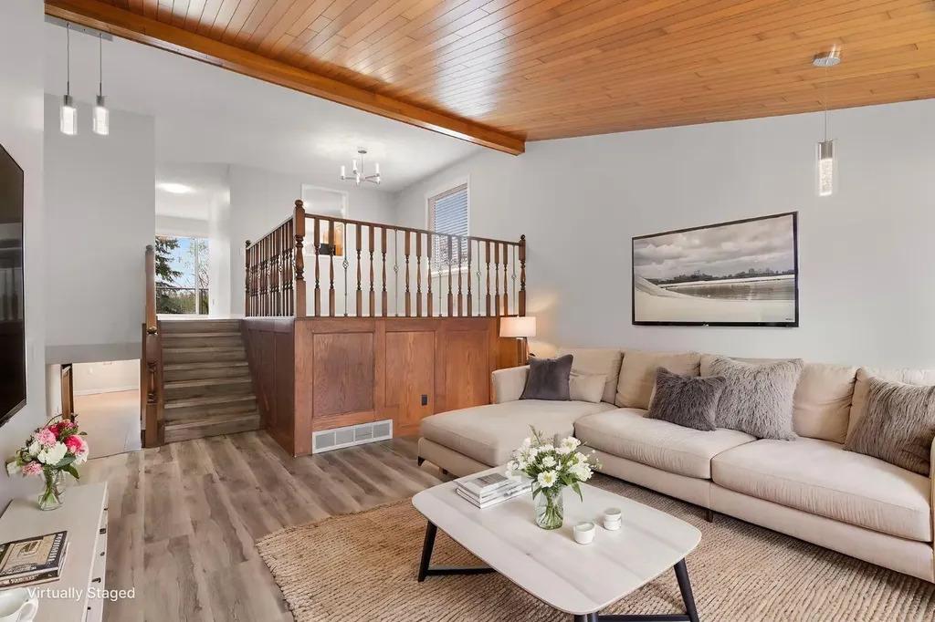 92 Glenhill Drive Cochrane AB T4C 1H1