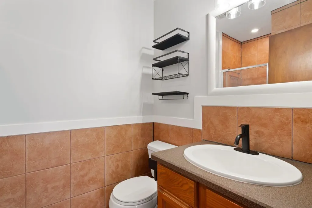 92 Glenhill Drive Cochrane AB T4C 1H1