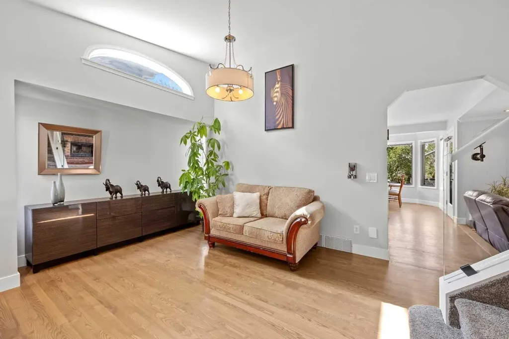 260 Riverside Mews SE Calgary AB T2C 3Y8