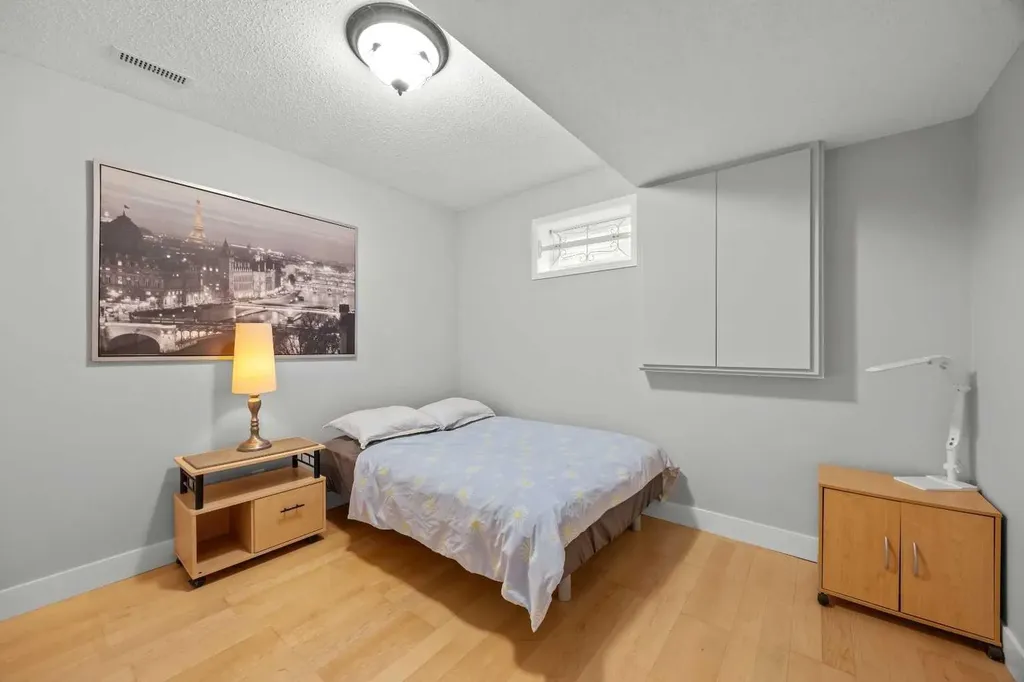 260 Riverside Mews SE Calgary AB T2C 3Y8