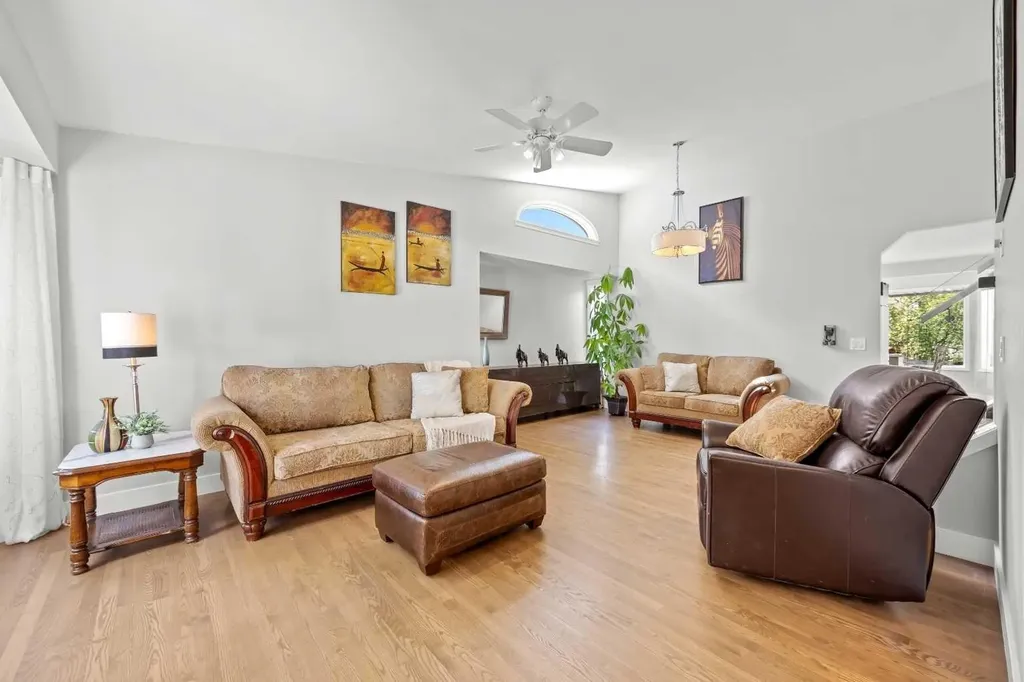 260 Riverside Mews SE Calgary AB T2C 3Y8