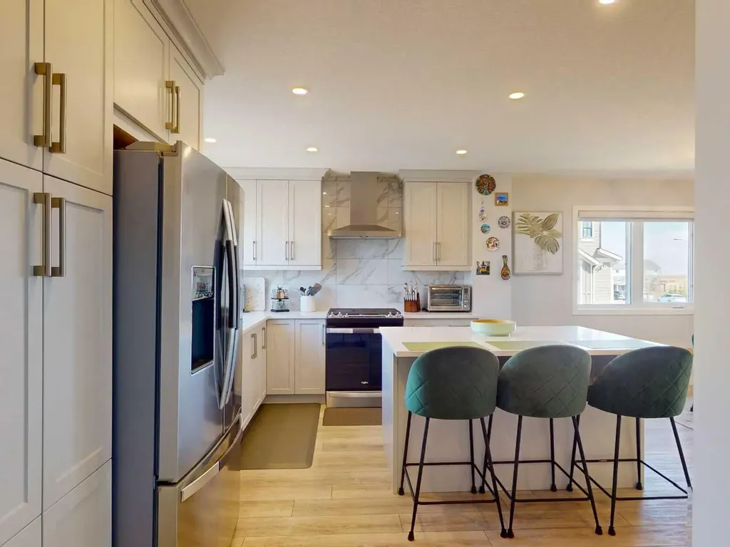1842 Rangeview Drive SE Calgary AB T3S0C9