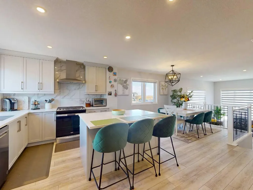 1842 Rangeview Drive SE Calgary AB T3S0C9