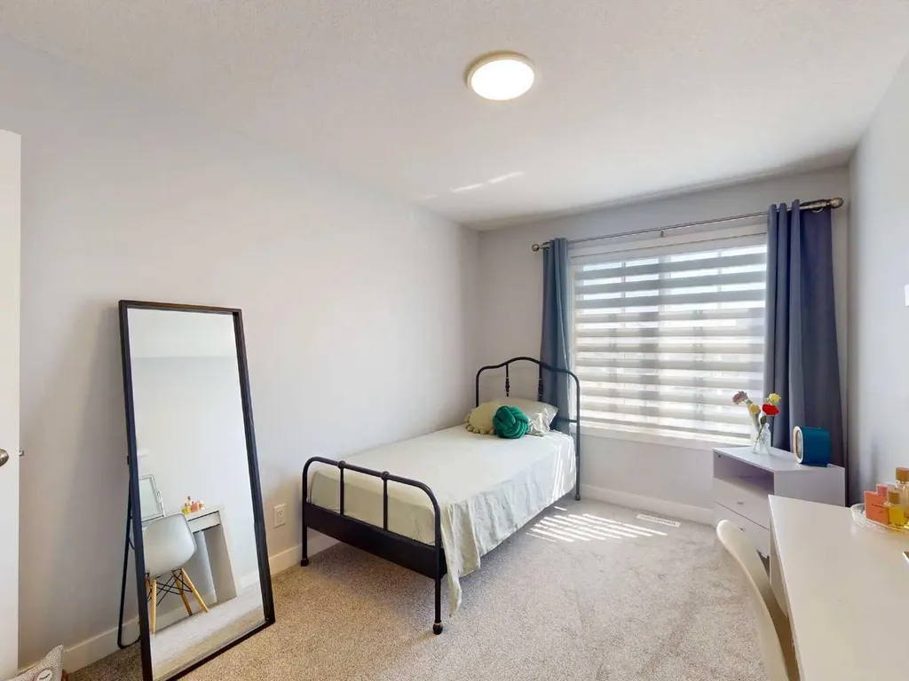 1842 Rangeview Drive SE Calgary AB T3S0C9