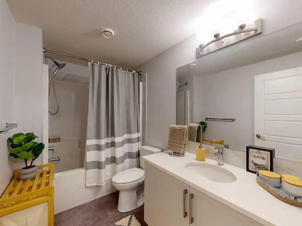 1842 Rangeview Drive SE Calgary AB T3S0C9