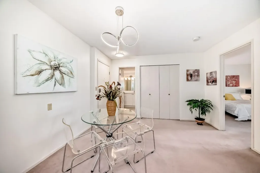 3727 42 Street NW Calgary AB T3A 2W3