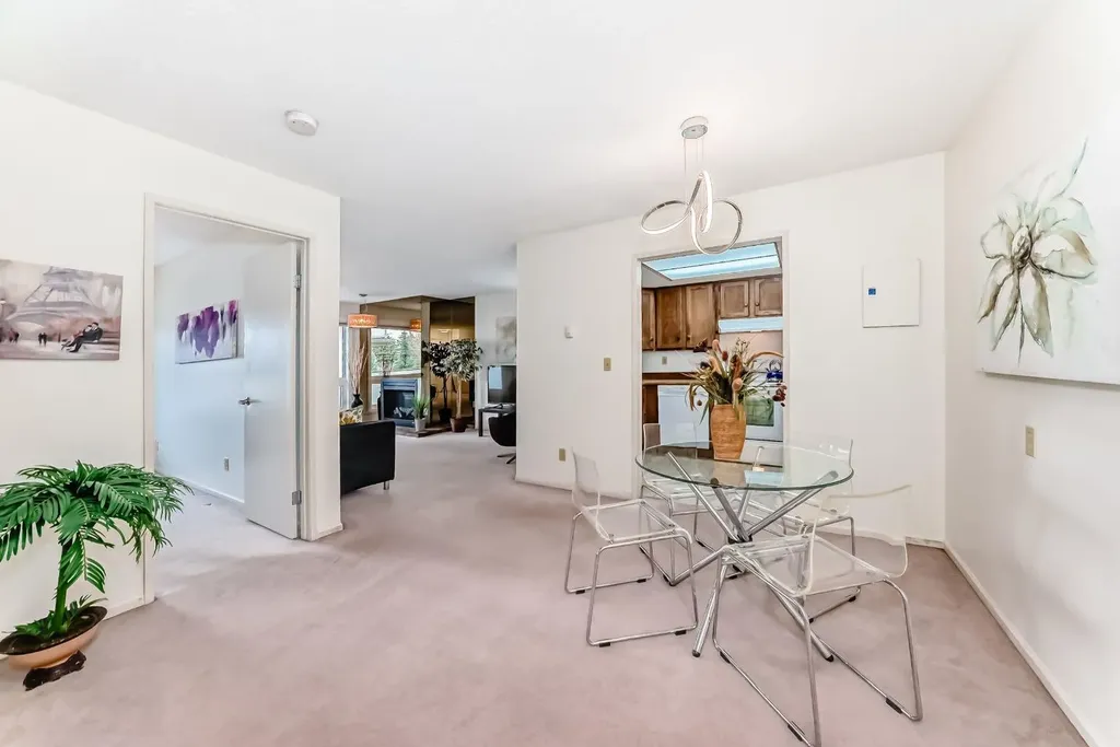 3727 42 Street NW Calgary AB T3A 2W3