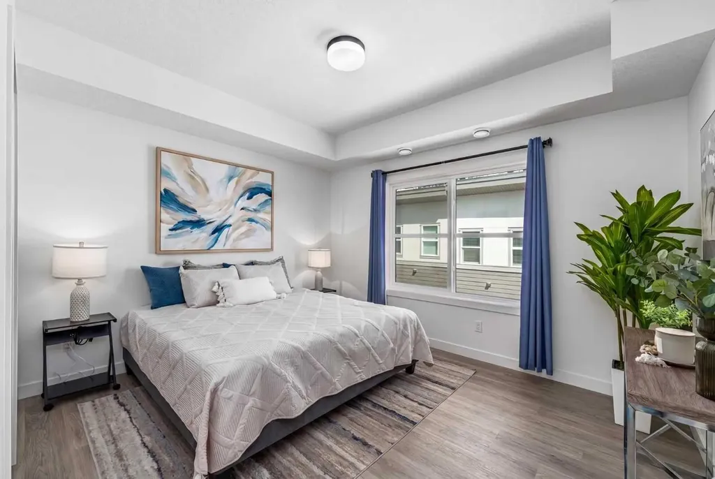 2117 81 Street SW Calgary AB T3H 6H5