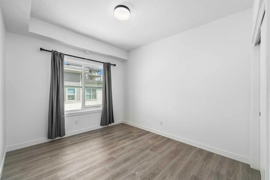 2117 81 Street SW Calgary AB T3H 6H5