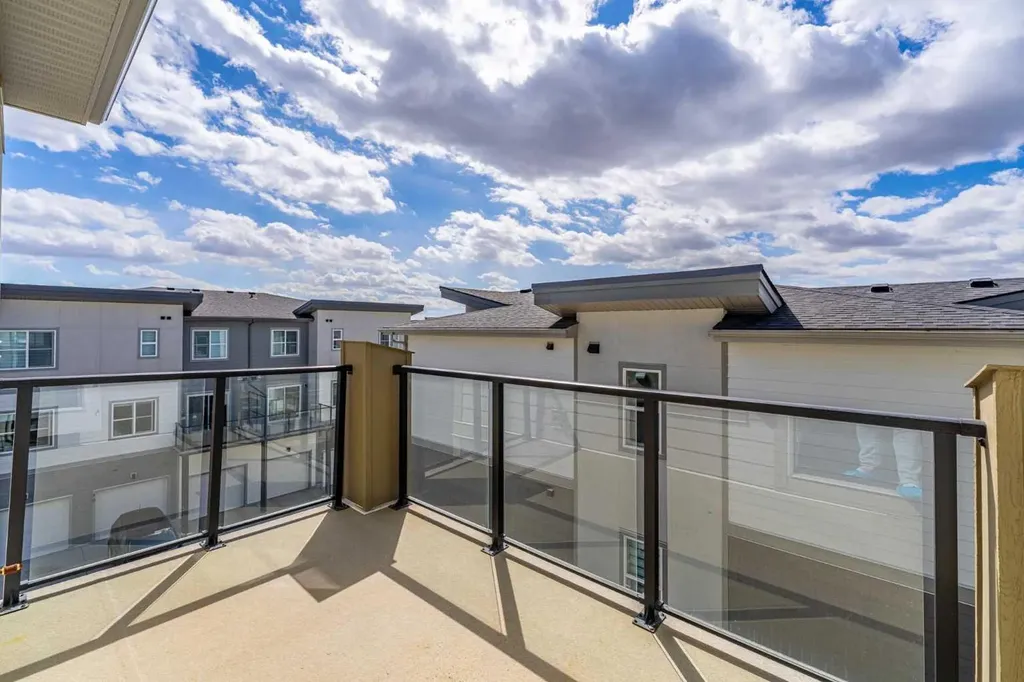 2117 81 Street SW Calgary AB T3H 6H5