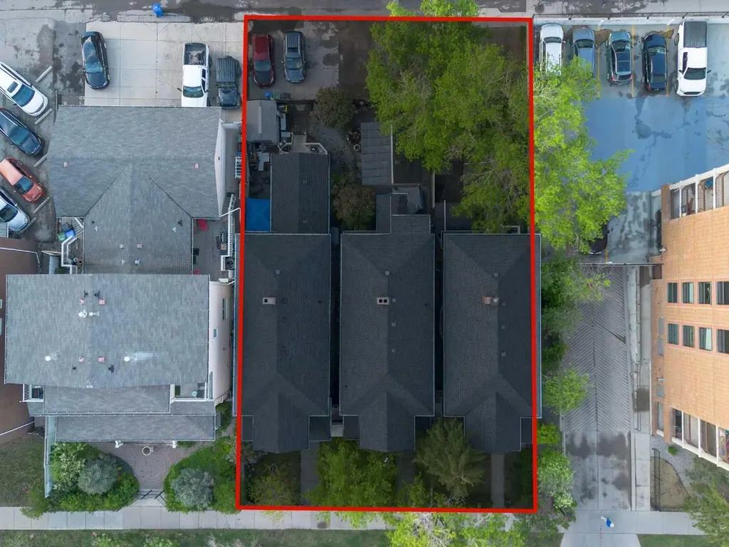 1316 15 Avenue SW Calgary AB T3C 0X7