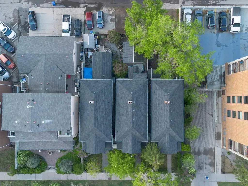 1316 15 Avenue SW Calgary AB T3C 0X7