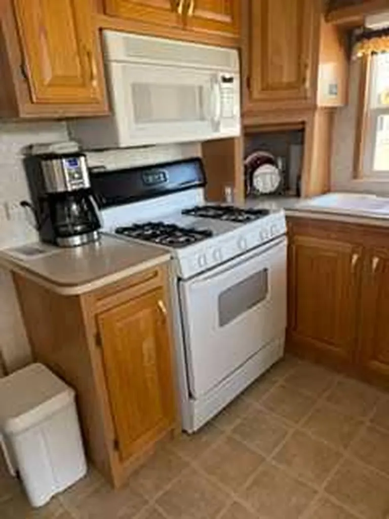 370165 79 Street E Aldersyde AB T0L 0A0