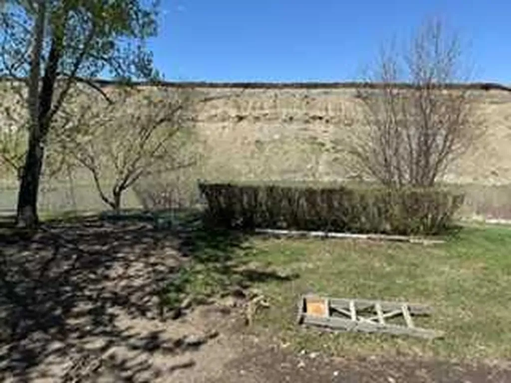 370165 79 Street E Aldersyde AB T0L 0A0