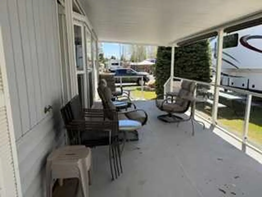 370165 79 Street E Aldersyde AB T0L 0A0