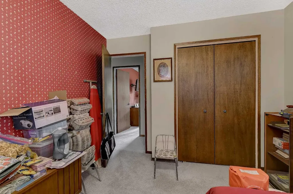 710 8th Avenue W Beaverlodge AB T0H 0C0