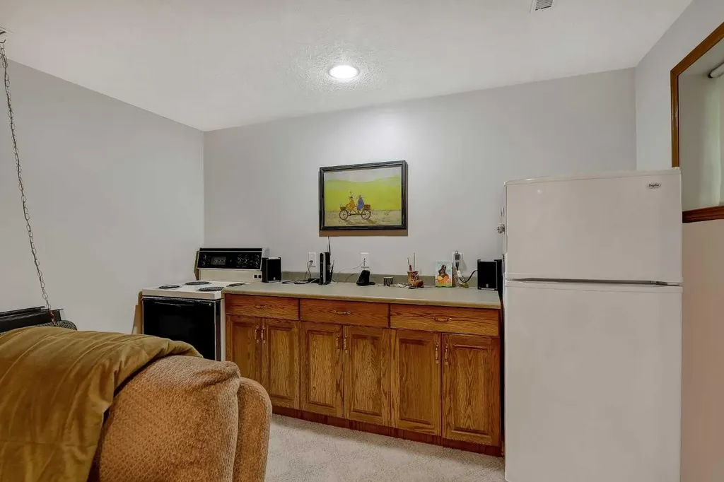 710 8th Avenue W Beaverlodge AB T0H 0C0