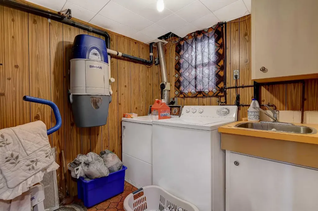 710 8th Avenue W Beaverlodge AB T0H 0C0