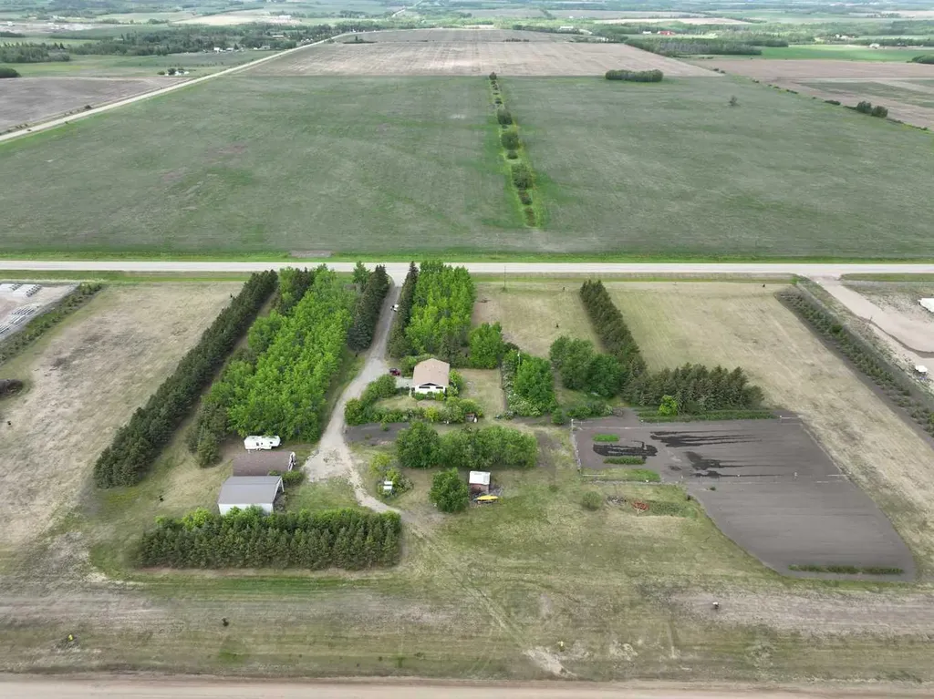 710 8th Avenue W Beaverlodge AB T0H 0C0