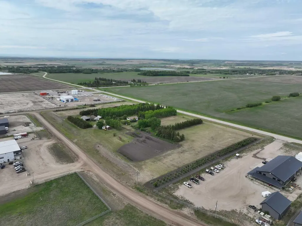 710 8th Avenue W Beaverlodge AB T0H 0C0