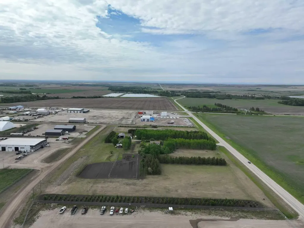 710 8th Avenue W Beaverlodge AB T0H 0C0